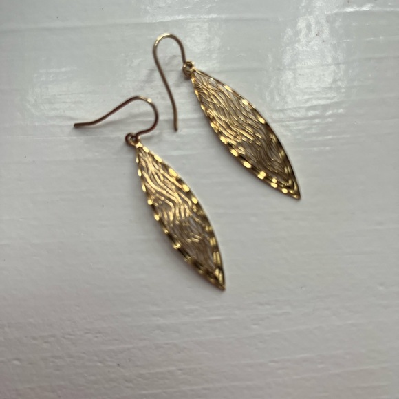 10k Gold drop earrings - Picture 4 of 4